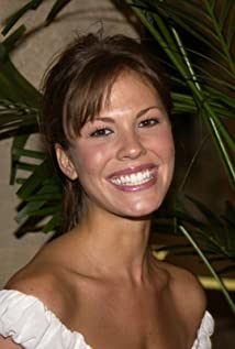 Nikki Cox